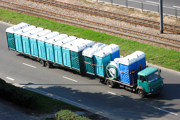 Best Porta potty rental near me  in Fort Thompson, SD